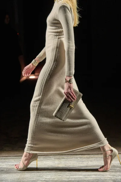 Look 8